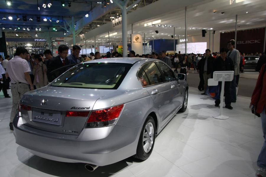  Honda Accord 2009 года  (CN) (фото 10 из 17)